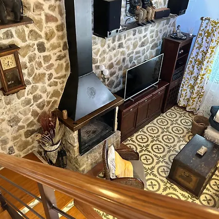 Victoria & Olivar Vila *